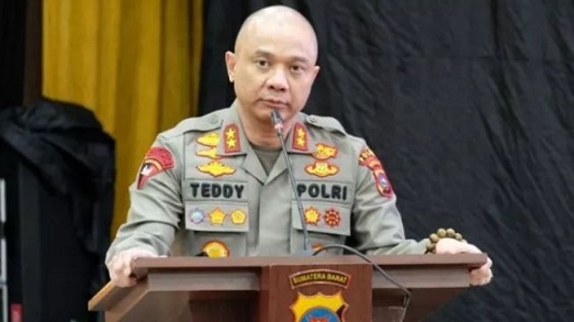 Kapolda Jatim Irjen Teddy Minahasa
