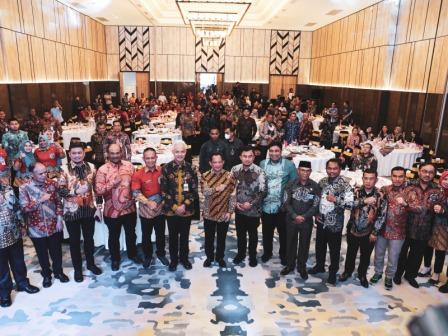 Gubernur Jawa Tengah, Ganjar Pranowo, hadir pada acara HUT Apkasi ke-23 di Hotel Trio Azana Style, Jalan HM Sarbini, Kebumen, Jateng, Kamis (22/6/2023). Ganjar juga memberi sambutan dan pesan-pesan pada para bupati